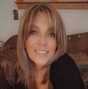 Meet your Posher, Debra